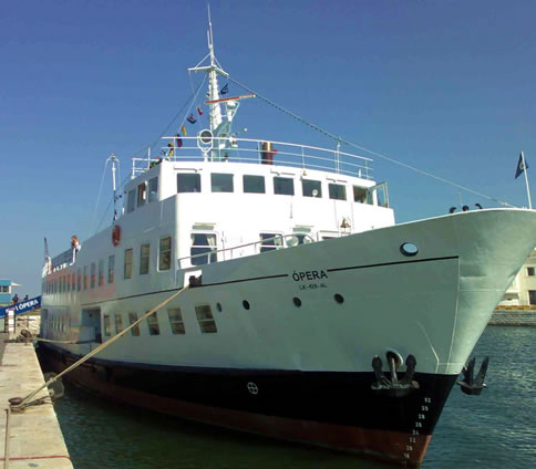 Navio Motor &Oacute;pera